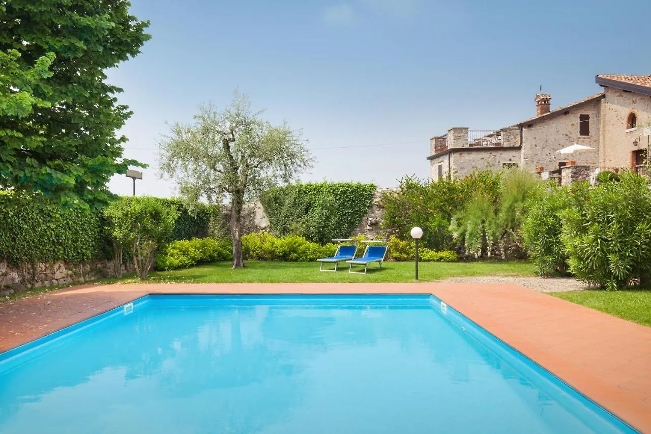 Turchese Apartment With Pool Torri Del Benaco